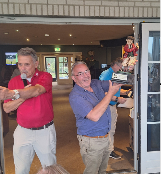 Geslaagd sponsor golftoernooi RKSV Nuenen