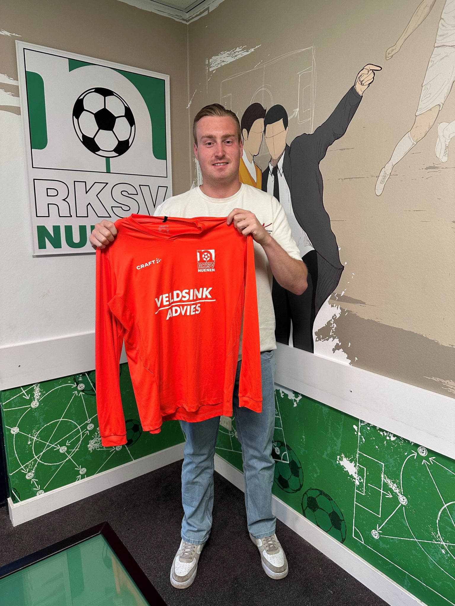 Sidney Woensdrecht van Woenselse Boys naar RKSV Nuenen